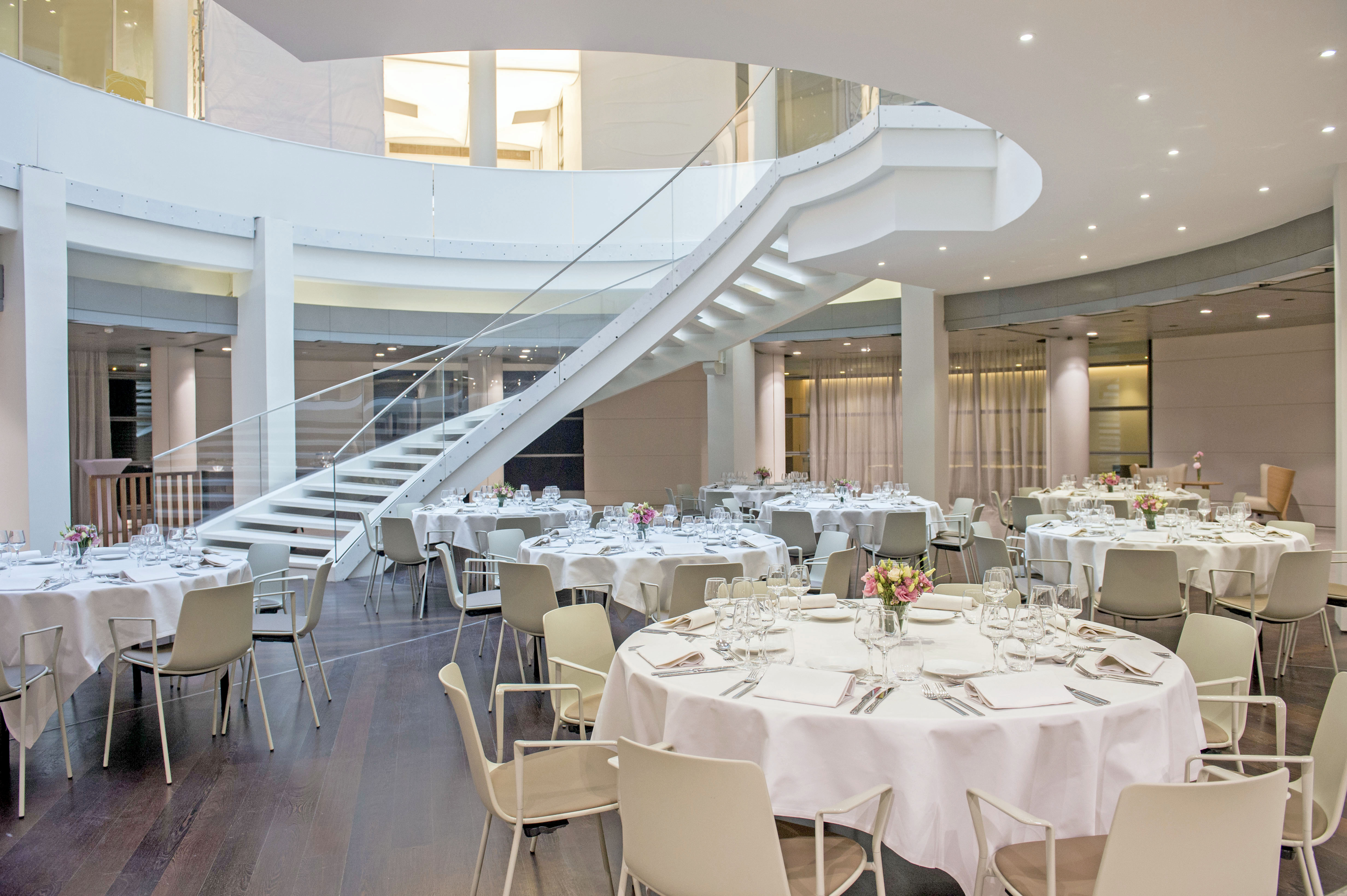 Etoile Business Center