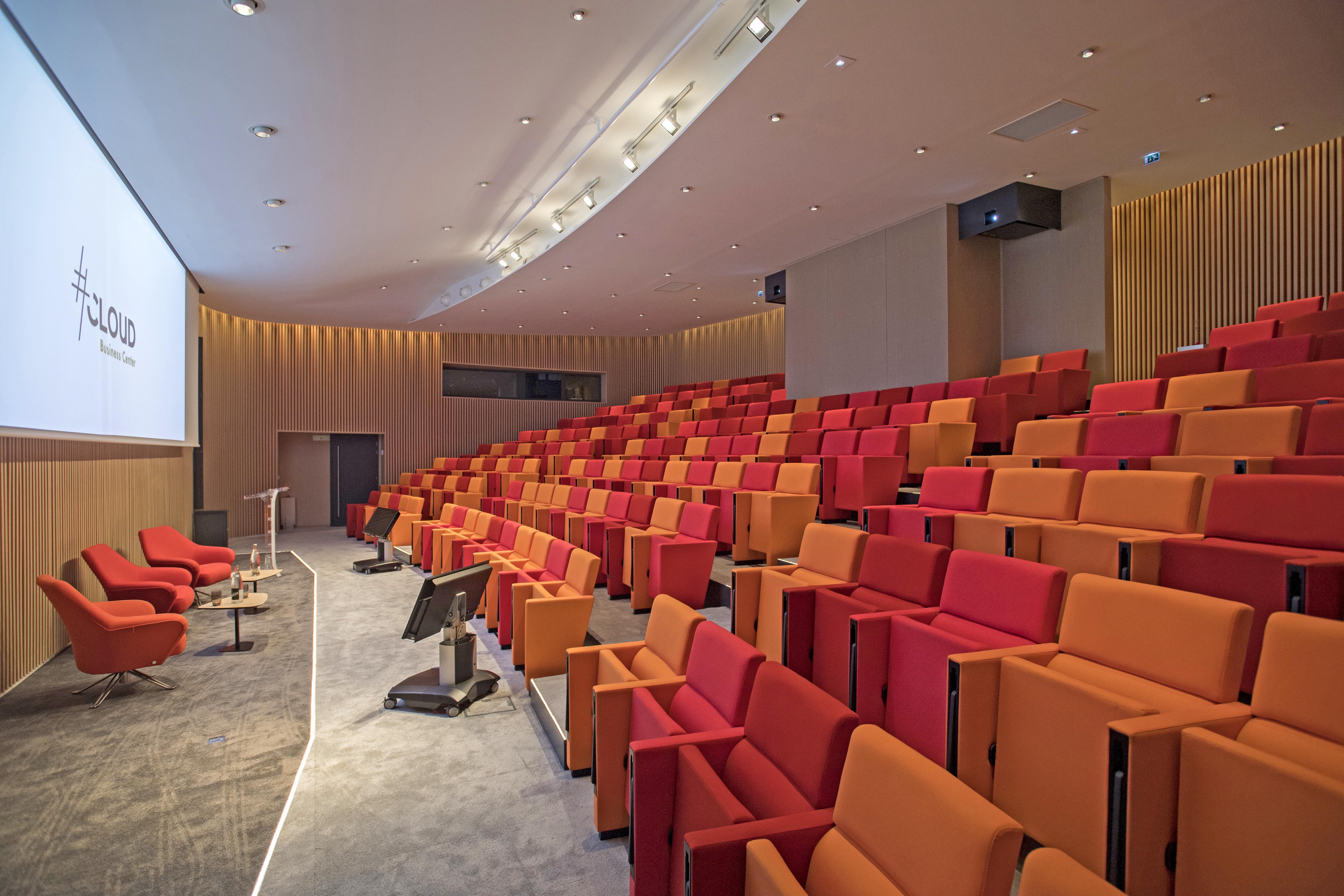 Auditorium - Cloud Business Center